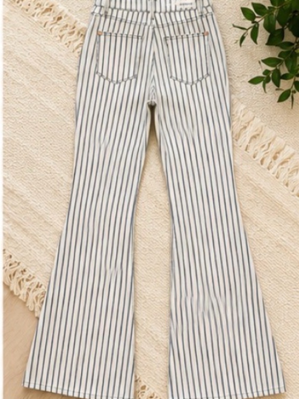 Judy Blue High Waist Super Flare Jeans – NWT – Size 29 – White/Navy Stripe - Picture 3 of 7